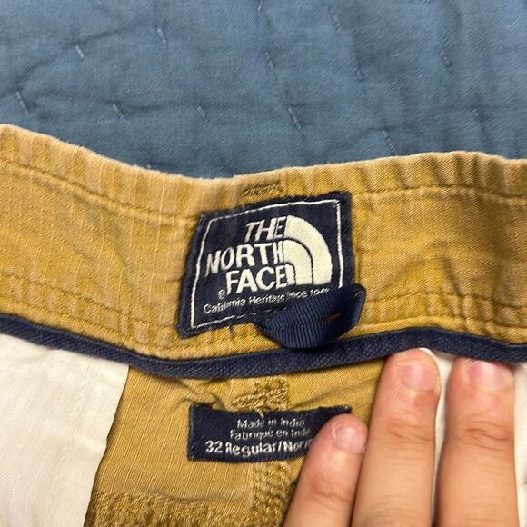 The North‎ Face Men's Outdoor Hiking Cotton Soft Cargo Short Size 32R - Picture 6 of 8